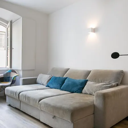Cozy In Amazing Location! Lissabon