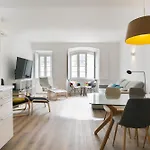 Cozy In Amazing Location! Apartman *