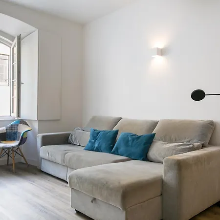 Апартаменты Cozy In Amazing Location! *